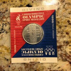 Commemorative 1996 Olympic Diving Sport Medallion - Silver Tone